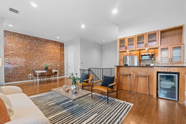 Property Photo:  300 Hudson St 1  NJ 07030 