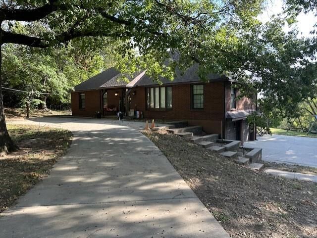 3959 N 60th Street  Kansas City KS 66104 photo