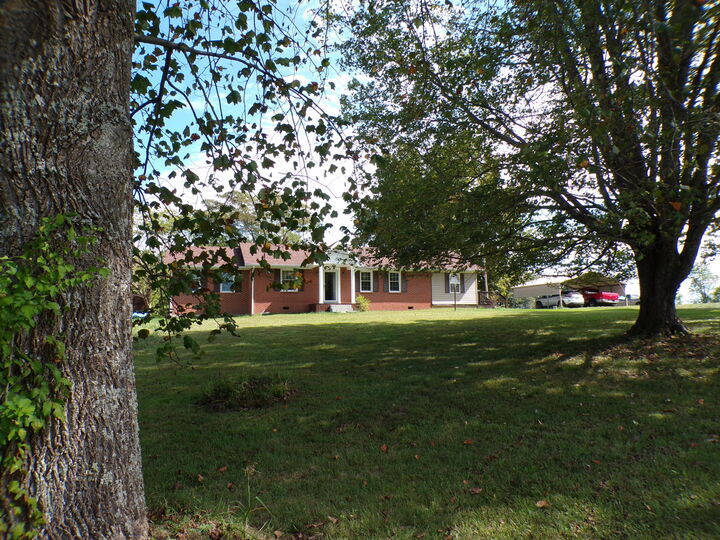 Property Photo: 250 Holladay Lane KY 40385