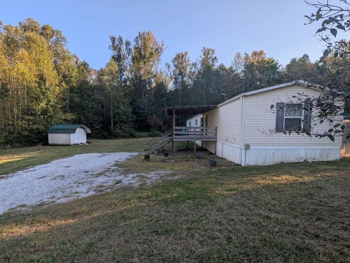 Property Photo: 1221 Dean Hundley Road KY 40729