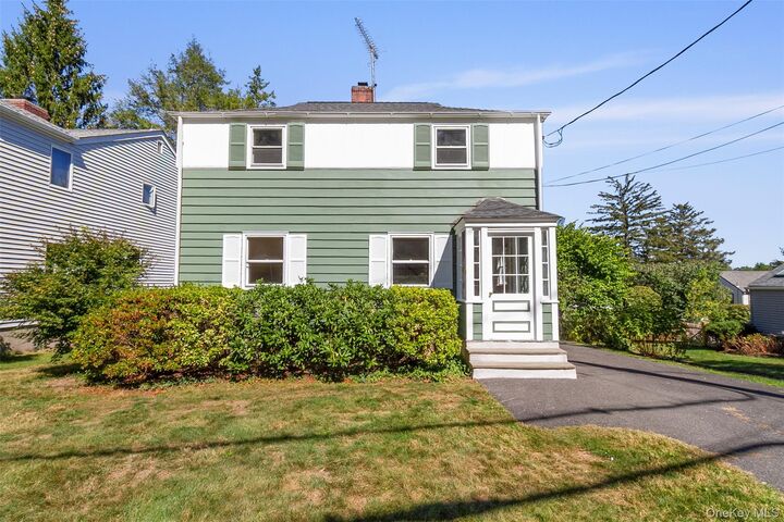 15 Davis Avenue  Valhalla NY 10595 photo