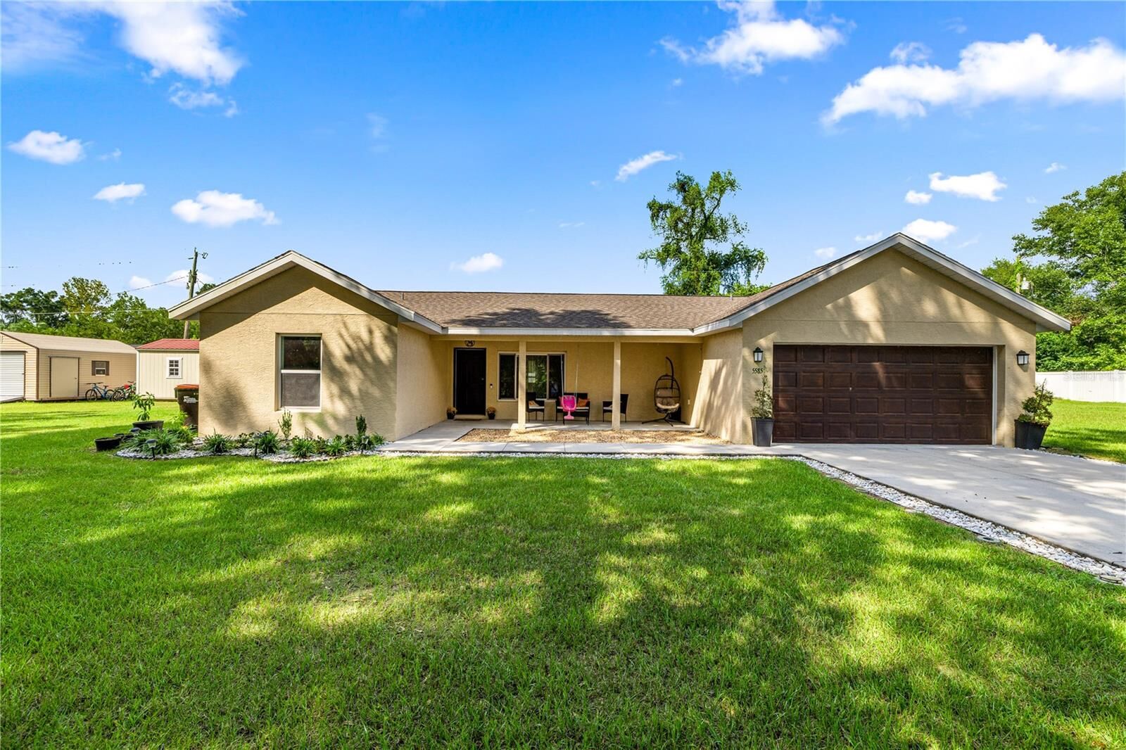 Property Photo:  5585 SE 4th Place  FL 34480 