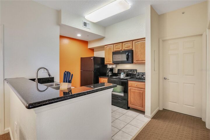 Property Photo:  8101 Resort Vlg Drive 31004  FL 32837 