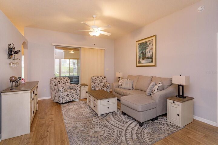 Property Photo:  5036 Sawgrass Lake Circle  FL 34748 