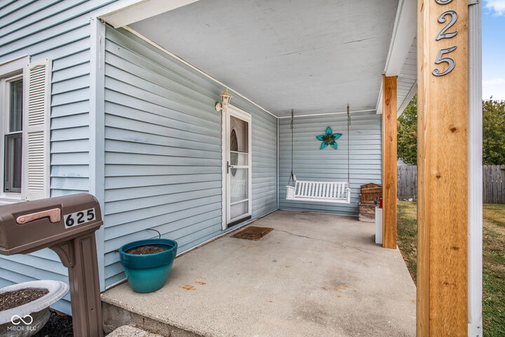 Property Photo: 625 N East Street IN 46072