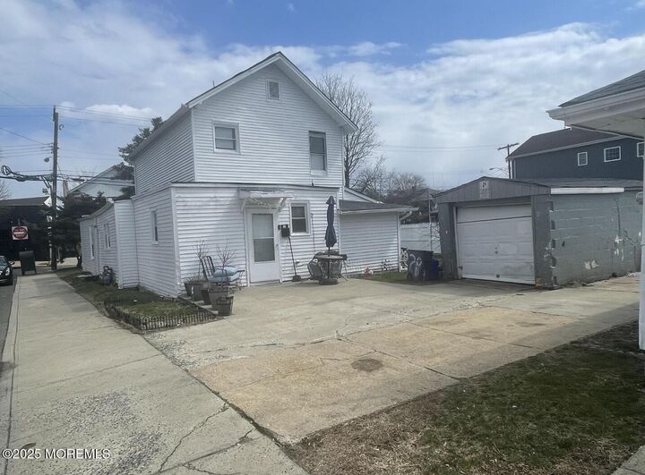 Property Photo:  28 Norwood Avenue  NJ 07740 