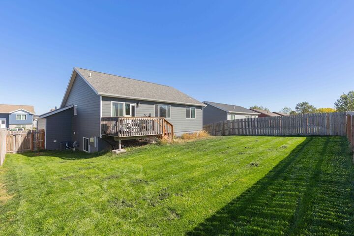 Property Photo: 587 Quinton Ln SD 57719