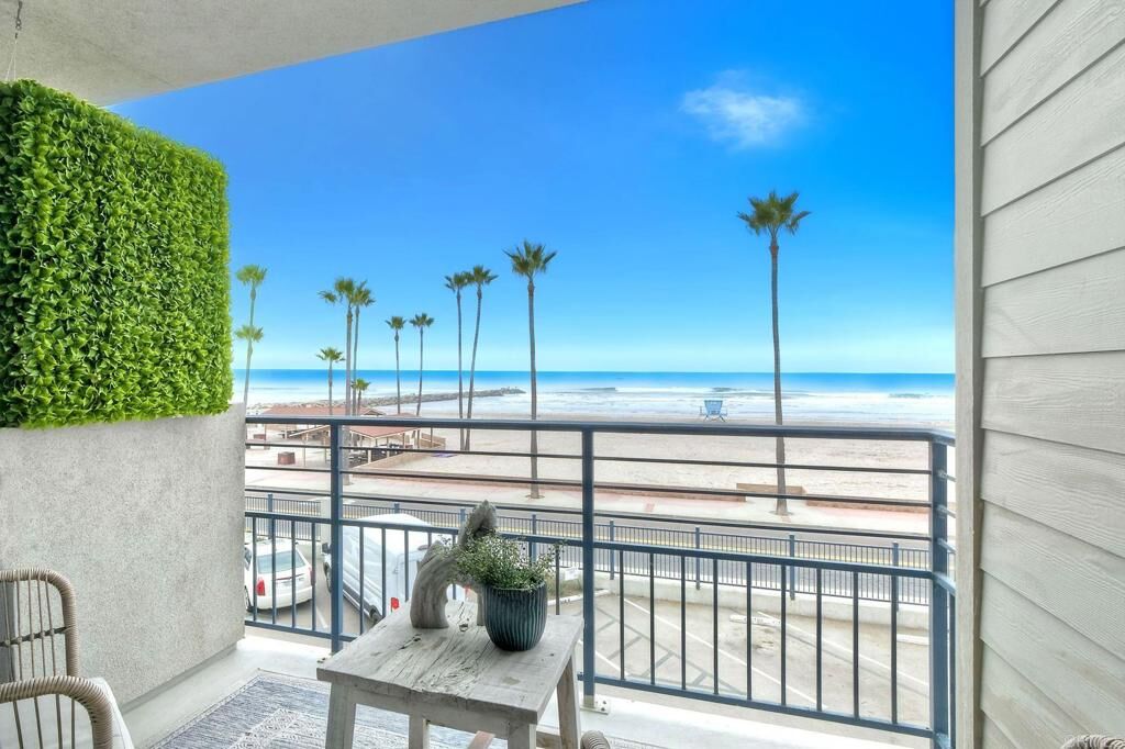 Property Photo:  1202 N Pacific Street 307A  CA 92054 