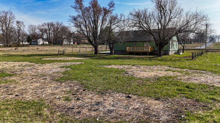 Property Photo:  305 Liberty Pike  TN 37020 