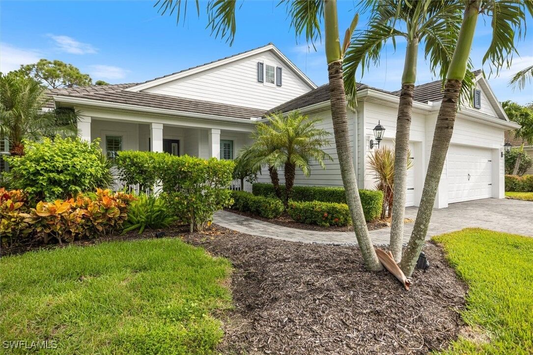 Property Photo:  21555 Oaks Of Estero Circle  FL 33928 