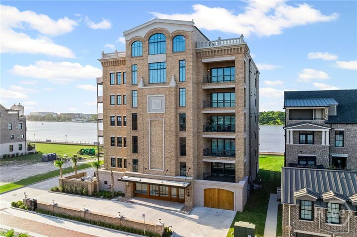 Property Photo: 440 Geo Meyer Avenue 4 GA 31401