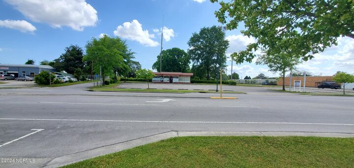 Property Photo: 1101 Broad Street NC 28560