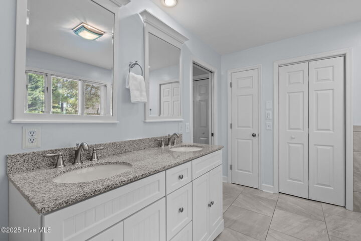 Property Photo: 5 Pin Oak Court NC 28374