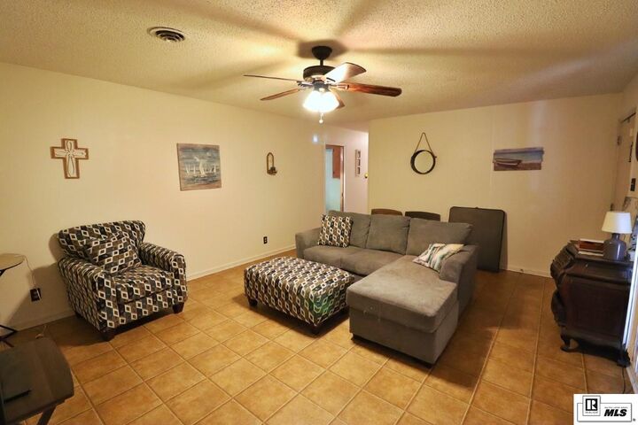 Property Photo:  2329 Sauvelle Drive  LA 71201 