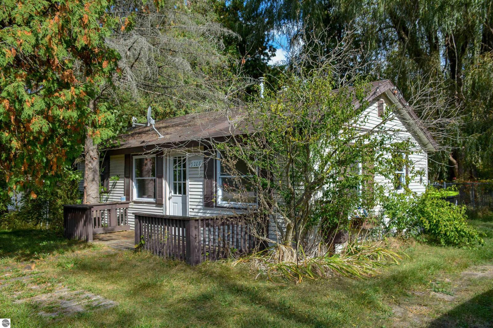 Property Photo: 3208 N Four Mile Road MI 49686