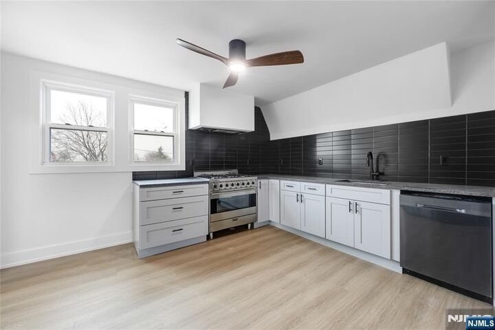 Property Photo:  23 Roma Street 3  NJ 07110 