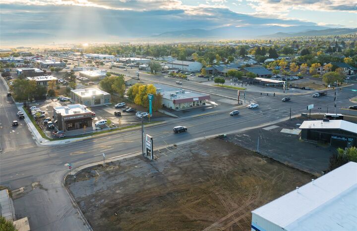 Property Photo: 2216 N Montana Avenue MT 59601