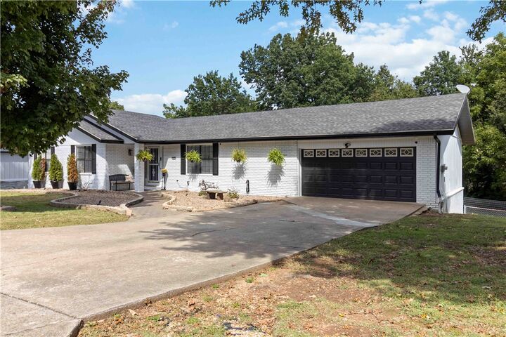 1403 Overo Circle  Springdale AR 72762 photo