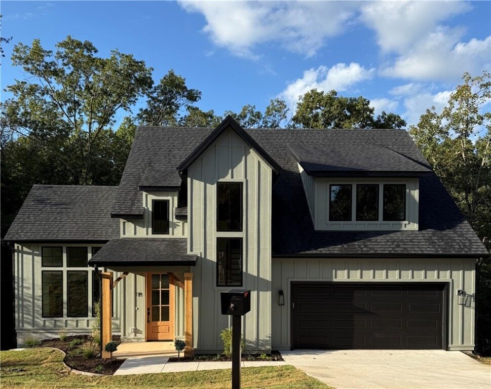 Property Photo:  19 Allonby Circle  AR 72714 