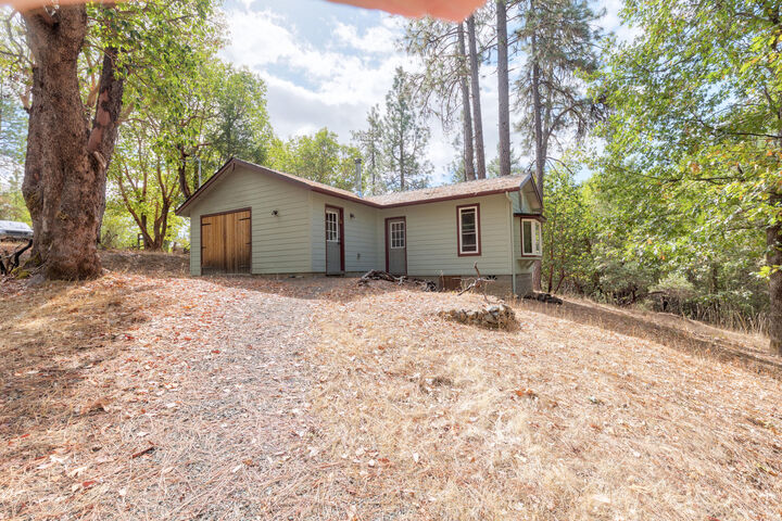 Property Photo: 539 Highland Ranch Road OR 97526