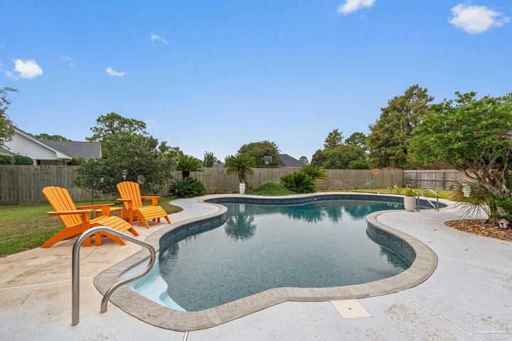 Property Photo: 3909 Tiger Point Blvd FL 32563