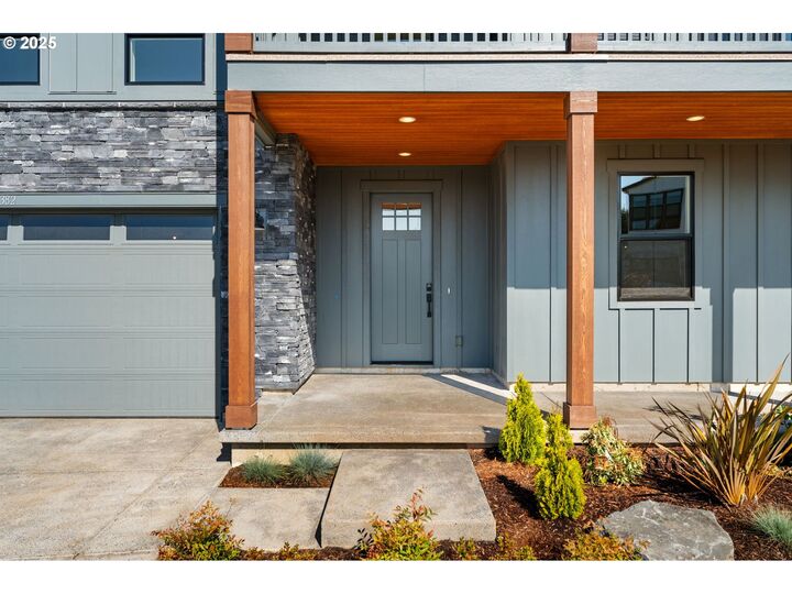 Property Photo: 382 W Fir Loop WA 98671