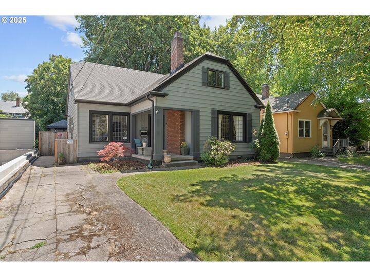 Property Photo:  1712 SE 38th Ave  OR 97214 
