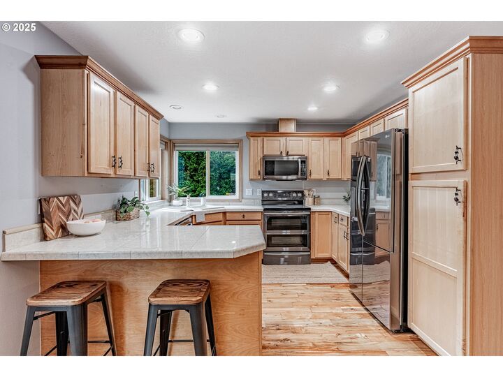 Property Photo:  9905 SE Top O Scott St  OR 97086 