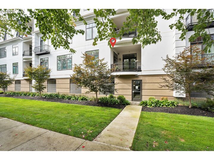 Property Photo:  707 N Hayden Island Dr 226  OR 97217 