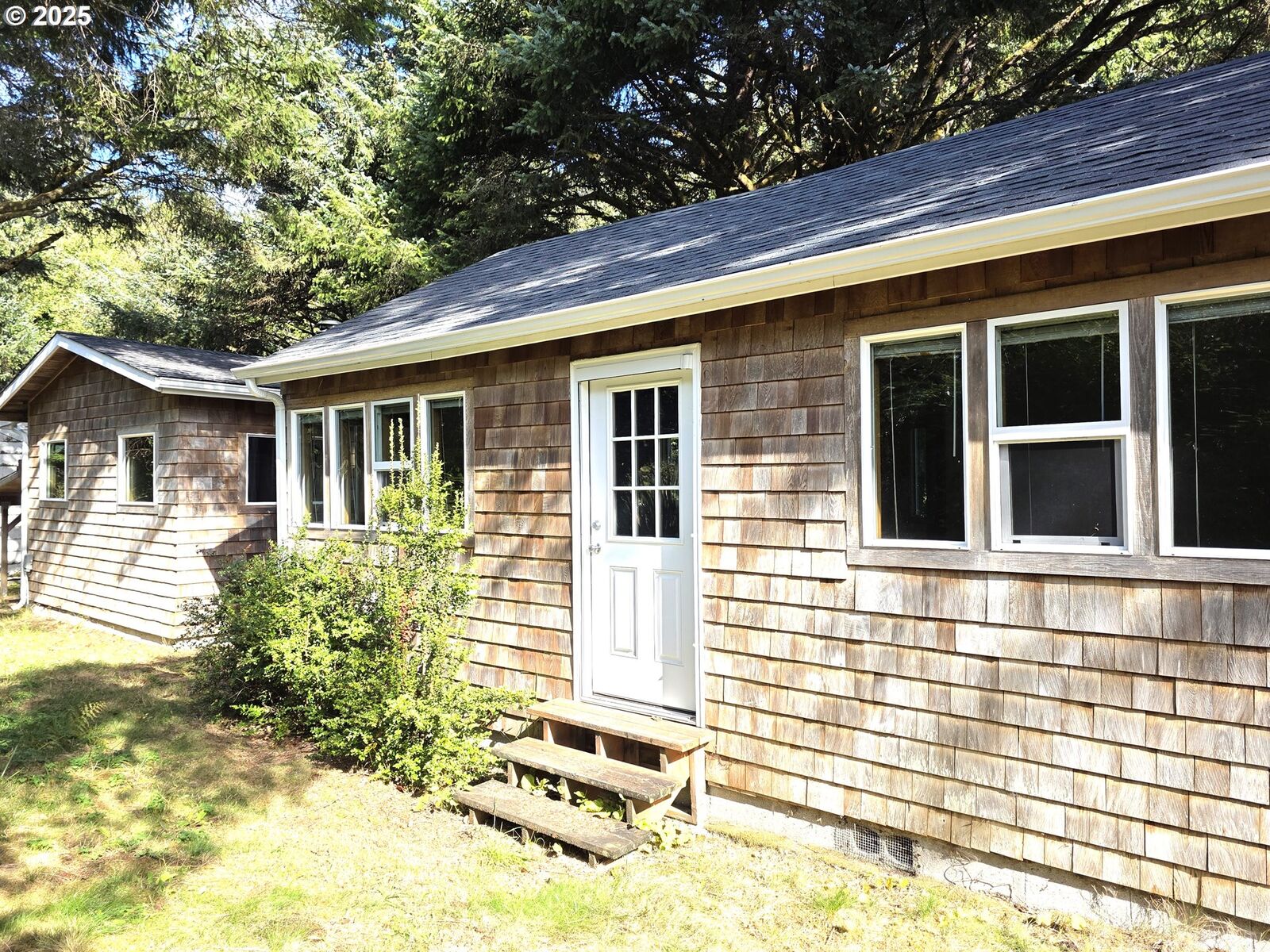 Property Photo: 79906 Greenleaf Rd OR 97102