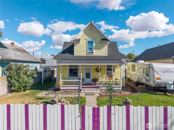 Property Photo: 305 S Alder Street WA 99159