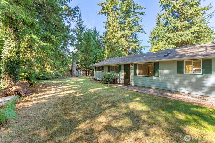 Property Photo:  1142  Deer Creek Lane  WA 98226 