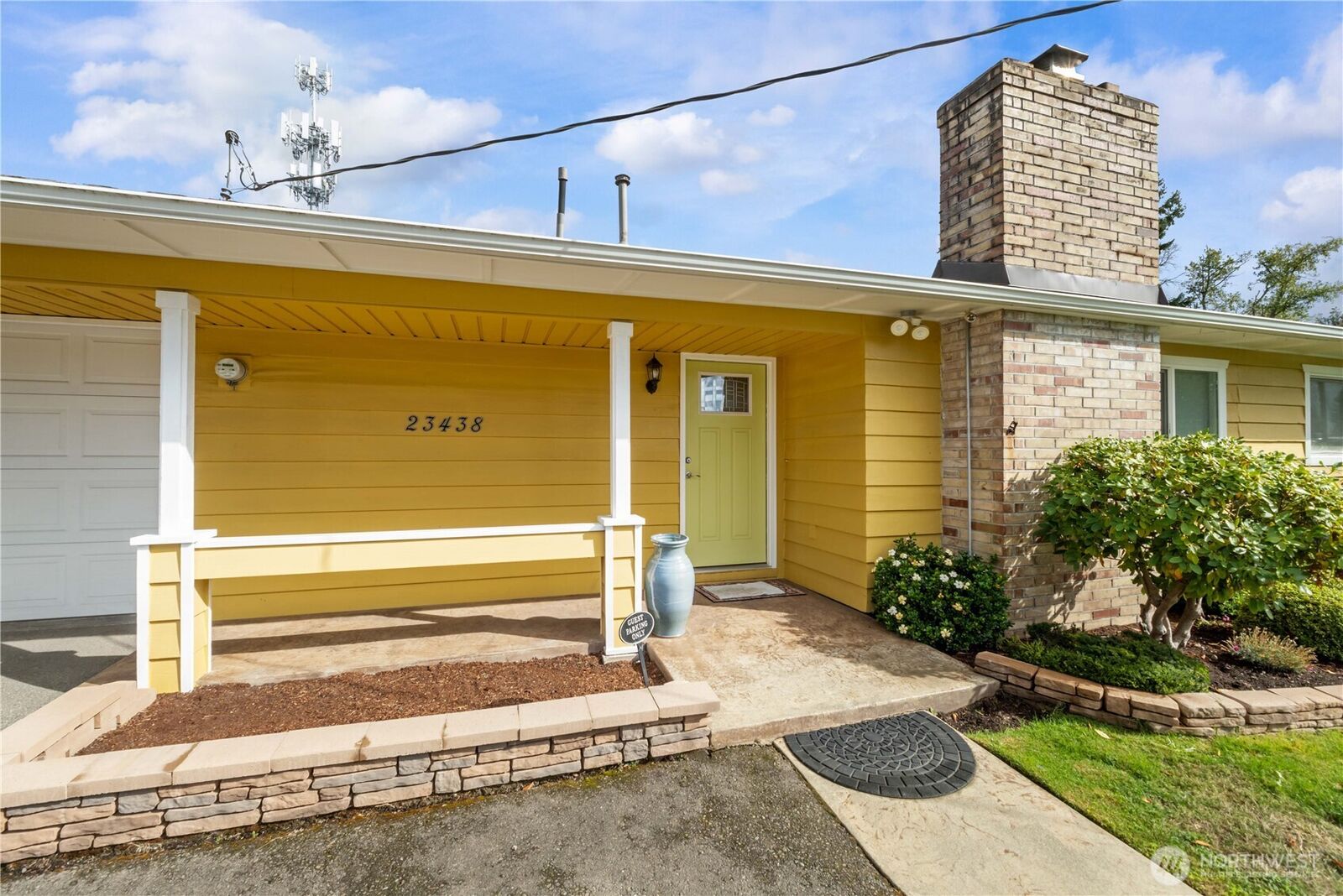 Property Photo:  23438  28th Avenue S  WA 98198 