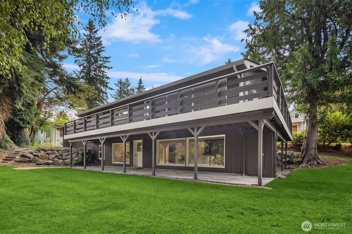 Property Photo: 4521 Crescent Avenue WA 98203