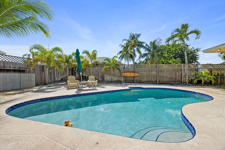 Property Photo:  2718 Northside Drive  FL 33462 