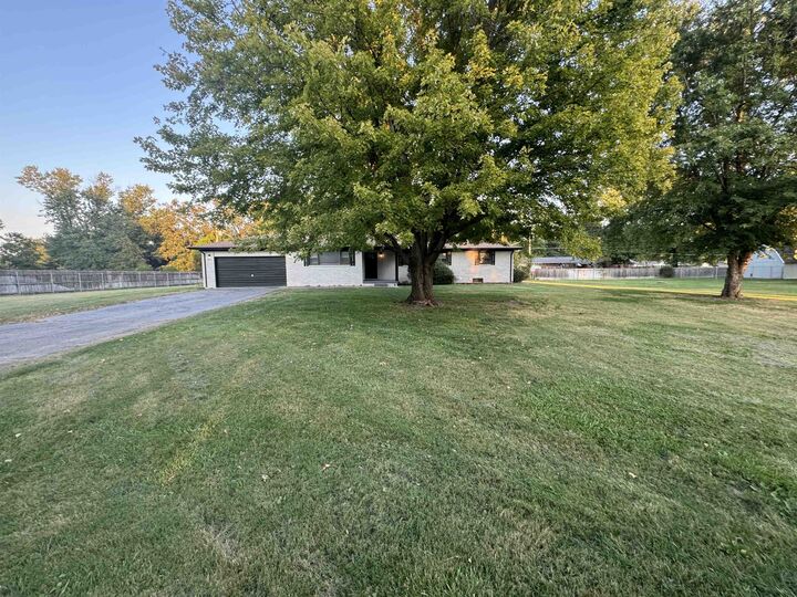 Property Photo:  1300 S Fieldcrest St  KS 67209