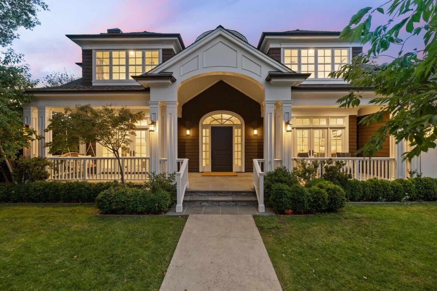 Property Photo:  24 Palm Court  CA 94025 