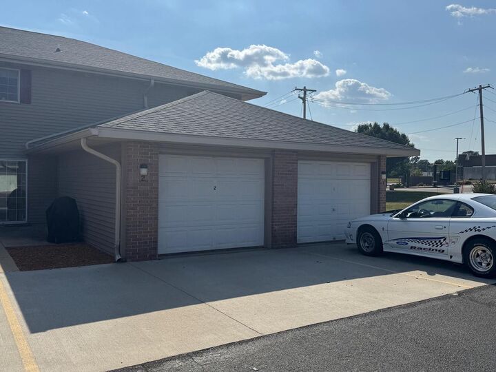 Property Photo:  1935 Lafayette Drive 1  WI 53546 