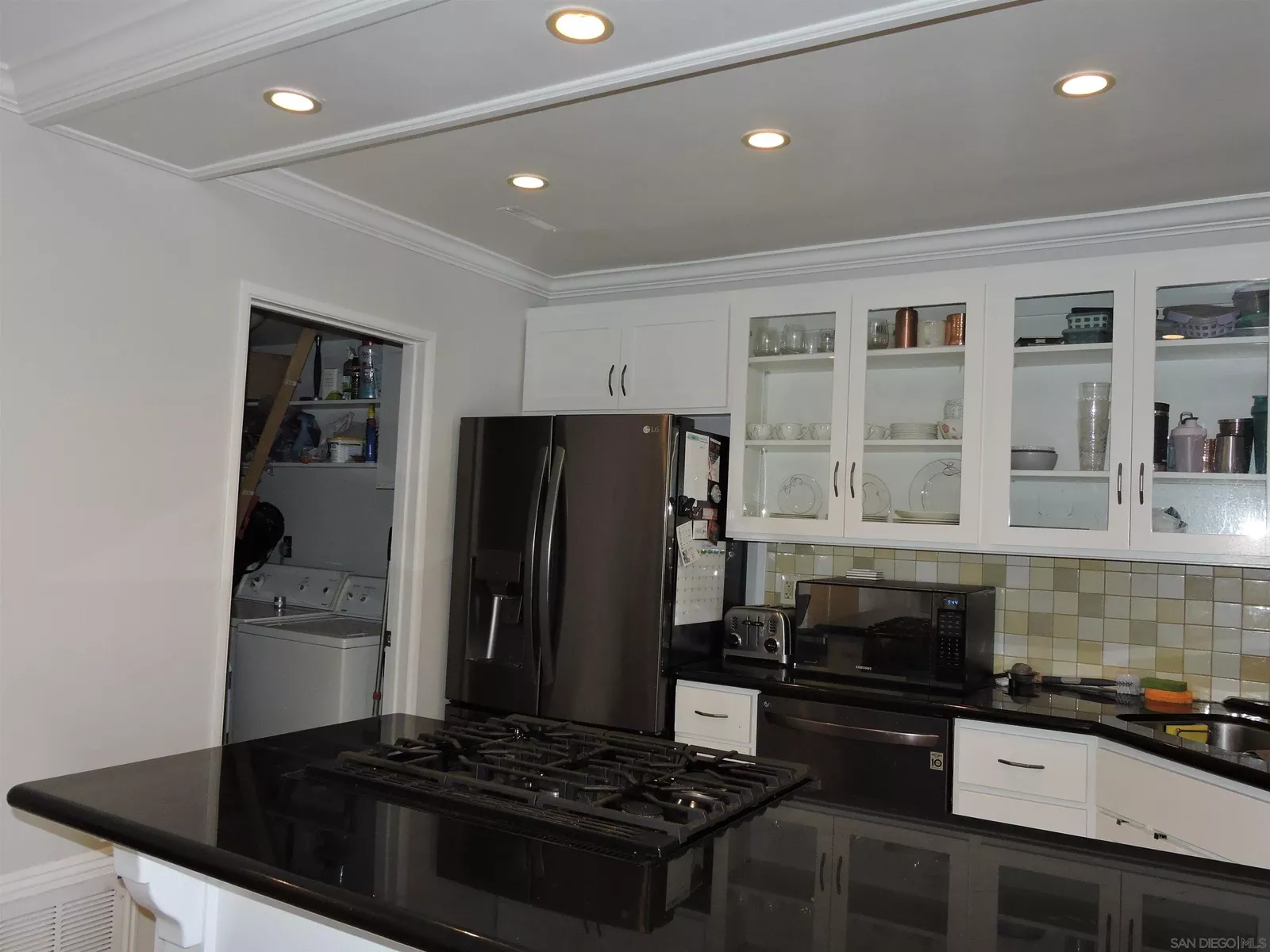 Property Photo: 5230 Mount Alifan Dr CA 92111