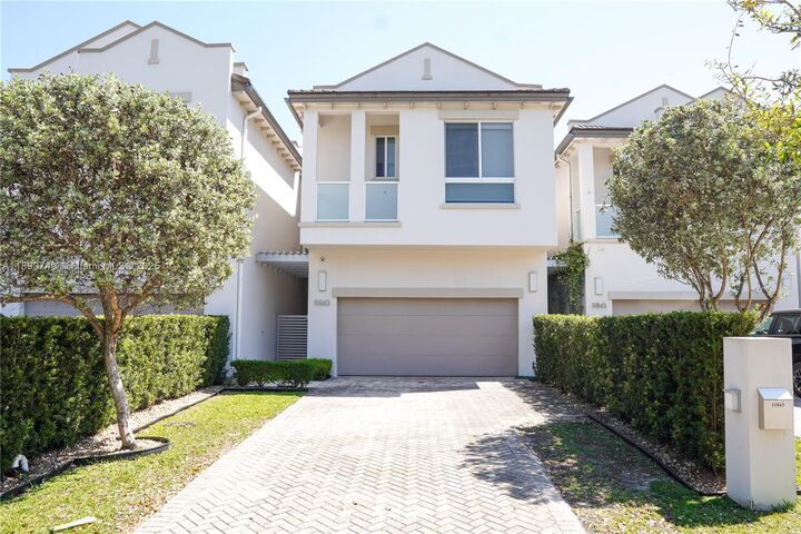 11843 SW 81st Rd  Pinecrest FL 33156 photo