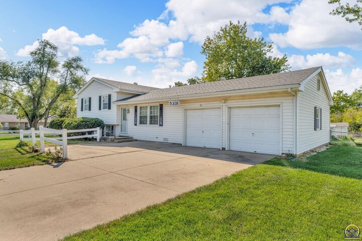 Property Photo: 5331 NE Early Ct KS 66617