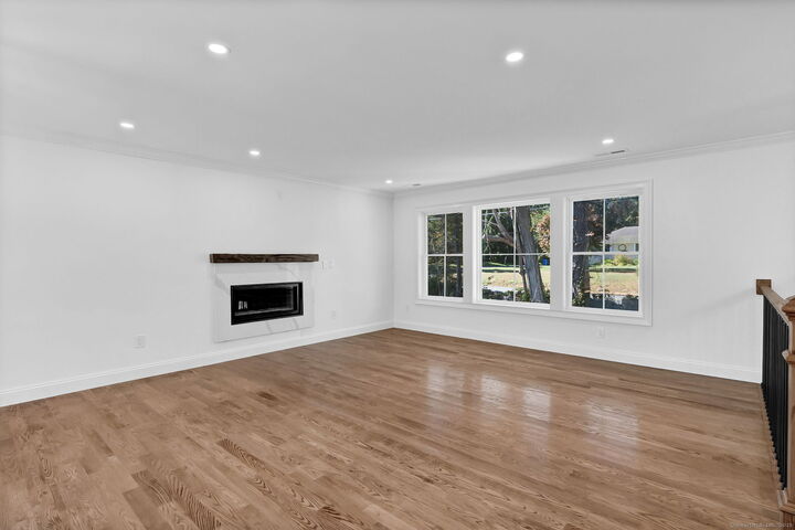 Property Photo: 184 Riggs Street CT 06478