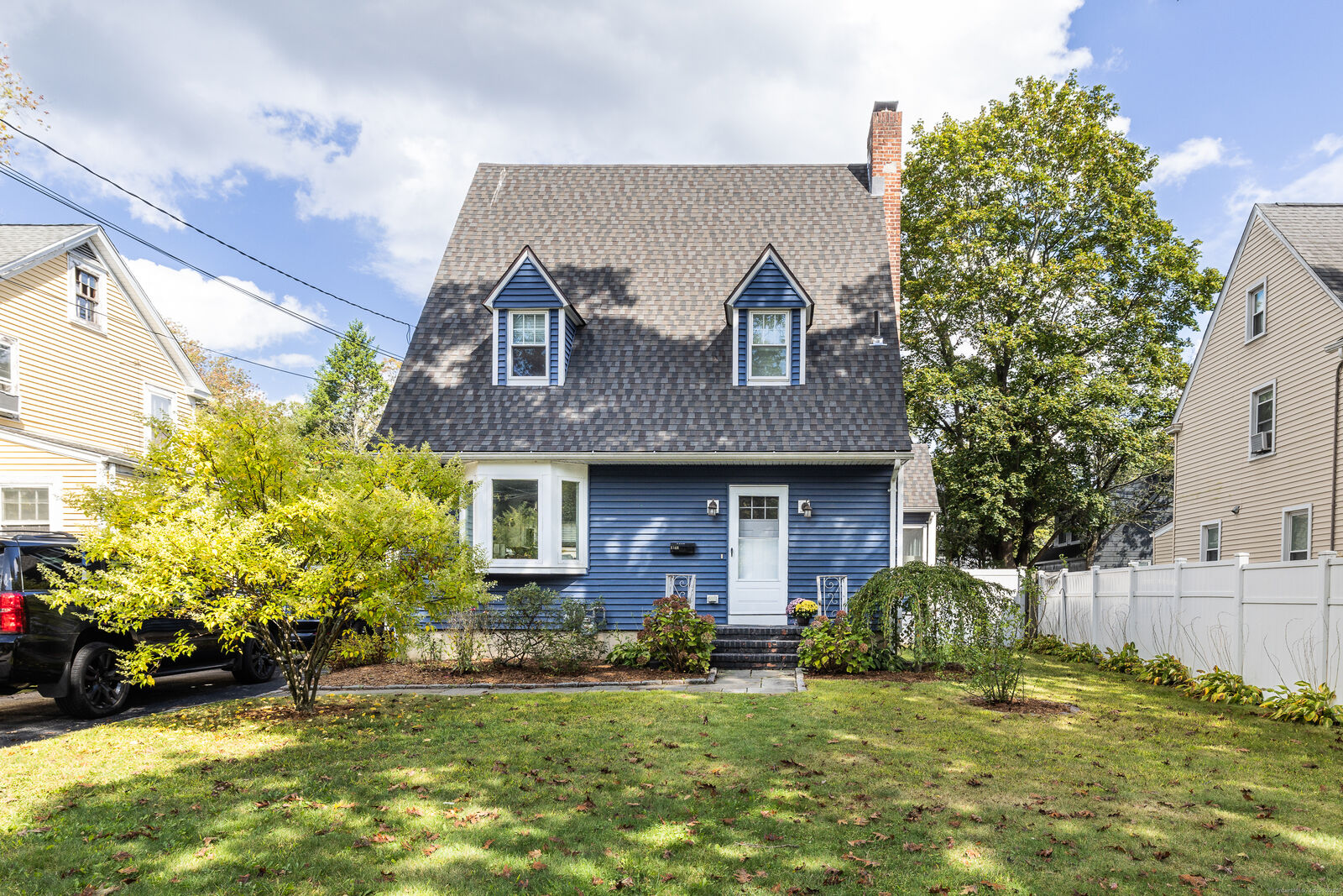 Property Photo:  1346 Stratfield Road  CT 06825 