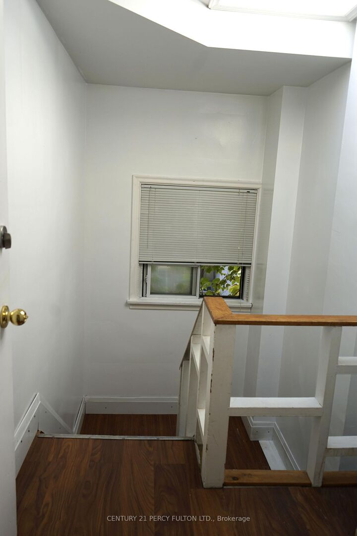 Photo de la propriété:  461 Eglinton Avenue E 2  ON M4P 1M8 