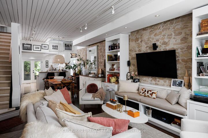 723 Durie Street  Toronto ON M6S 3H4 photo