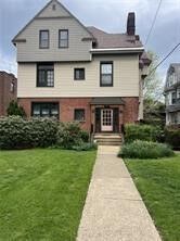 Property Photo: 5917 Walnut St 8 PA 15232