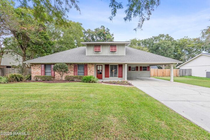 Property Photo: 104 Avery Drive LA 70592