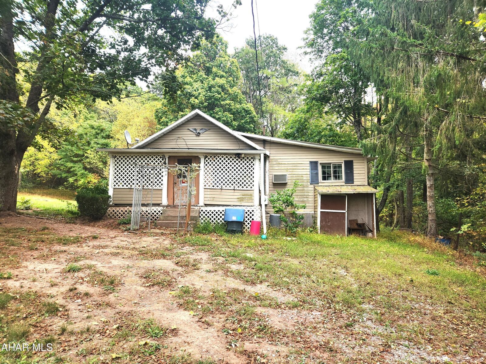 Property Photo:  594 Mountain Chapel Road  PA 15533 