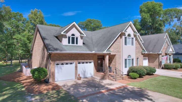 Property Photo: 110 Saxton Place GA 31763