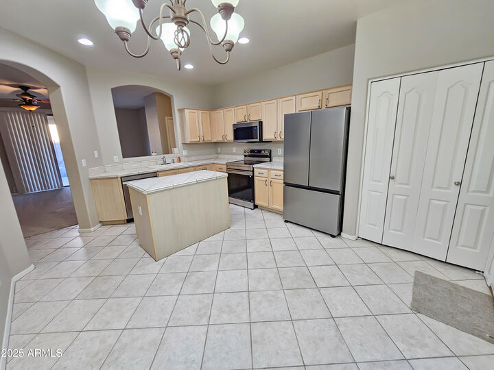 Property Photo: 3435 E Dennisport Avenue AZ 85295